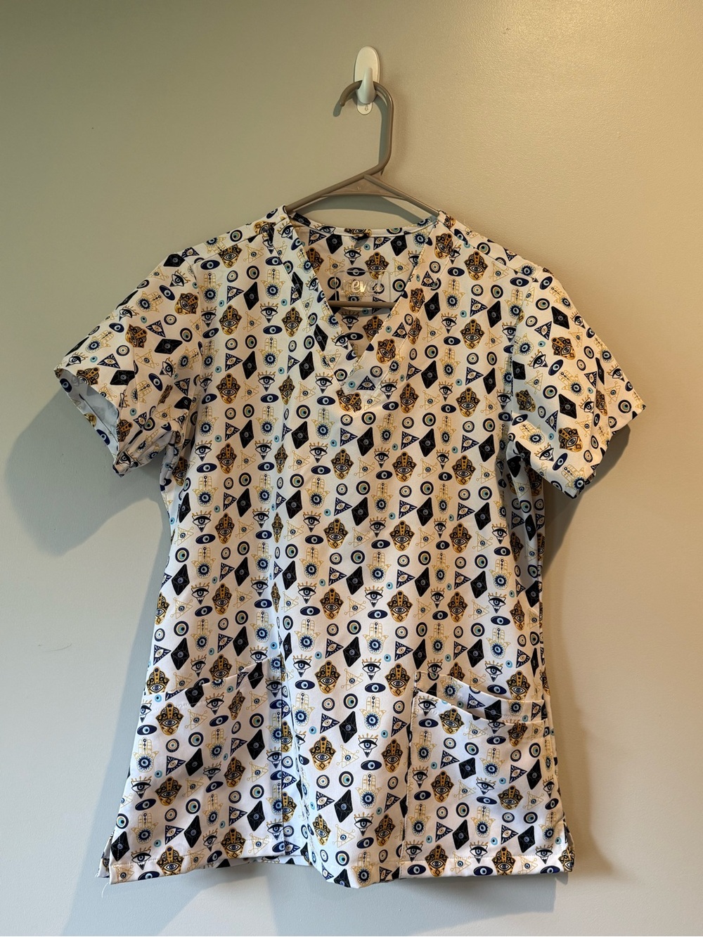 **FINAL PRICE** Women’s ‘Revel’ scrub top